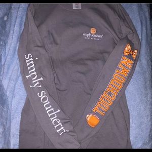 Simply Southern long sleeve.